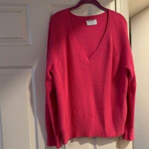 Old Navy V-Neck Sweater in Vibrant Pink